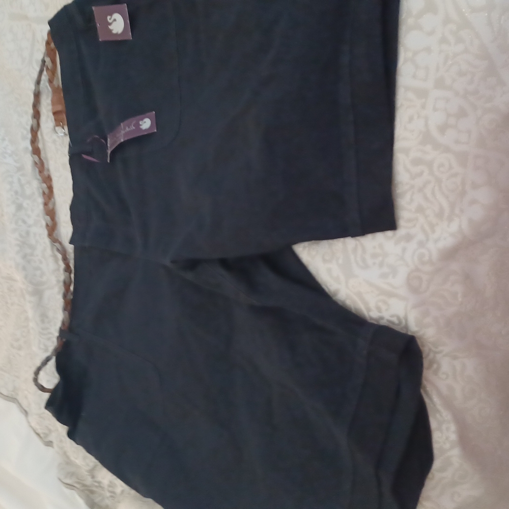 Gloria Vanderbilt Bermuda shorts